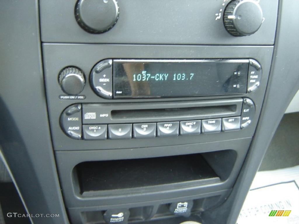 2008 Pacifica LX - Modern Blue Pearlcoat / Pastel Slate Gray photo #19