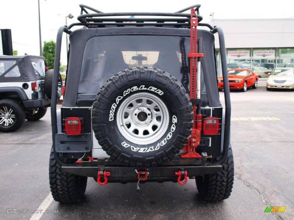 2006 Wrangler SE 4x4 - Bright Silver Metallic / Dark Slate Gray photo #5