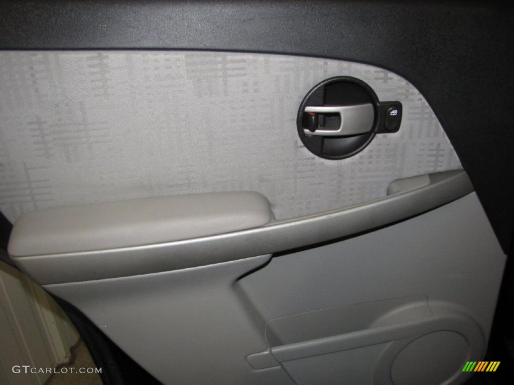 2006 Equinox LS AWD - Black / Light Gray photo #20