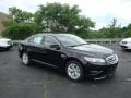 Tuxedo Black - Taurus SEL Photo No. 1