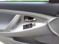 Super White - Camry SE Photo No. 12