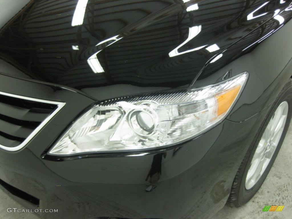 2011 Camry LE - Black / Ash photo #13
