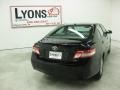 Black - Camry LE Photo No. 18