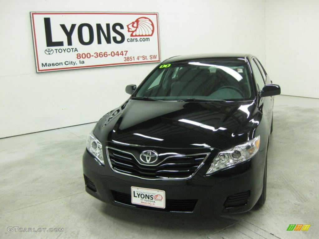 2011 Camry LE - Black / Ash photo #27