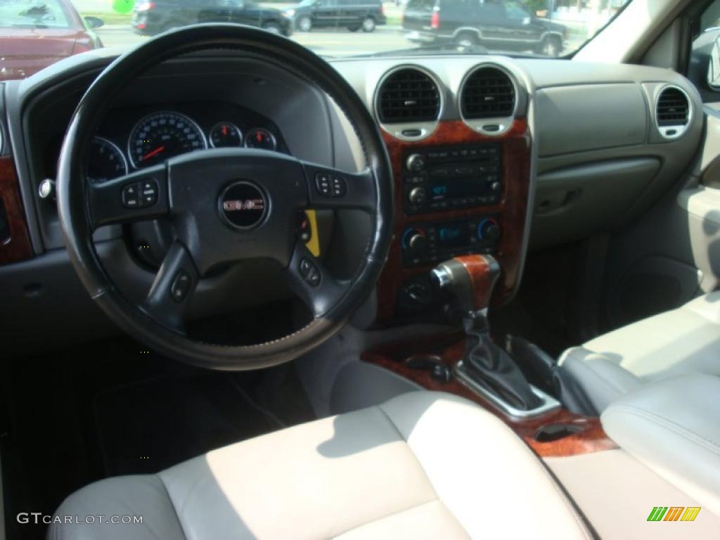 2005 Envoy XL SLT 4x4 - Onyx Black / Light Gray photo #12