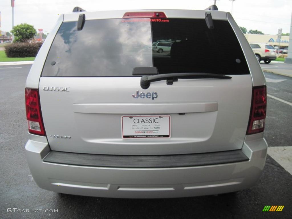 2006 Grand Cherokee Laredo - Bright Silver Metallic / Medium Slate Gray photo #6