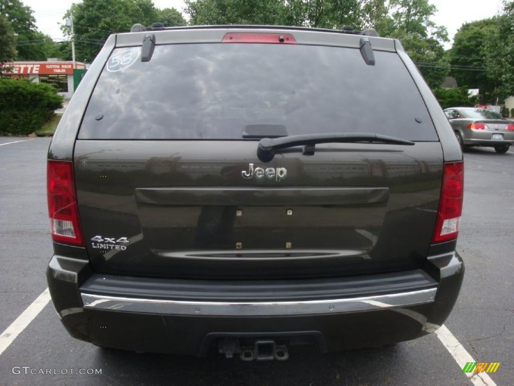 2006 Grand Cherokee Limited 4x4 - Dark Khaki Pearl / Dark Khaki/Light Graystone photo #5