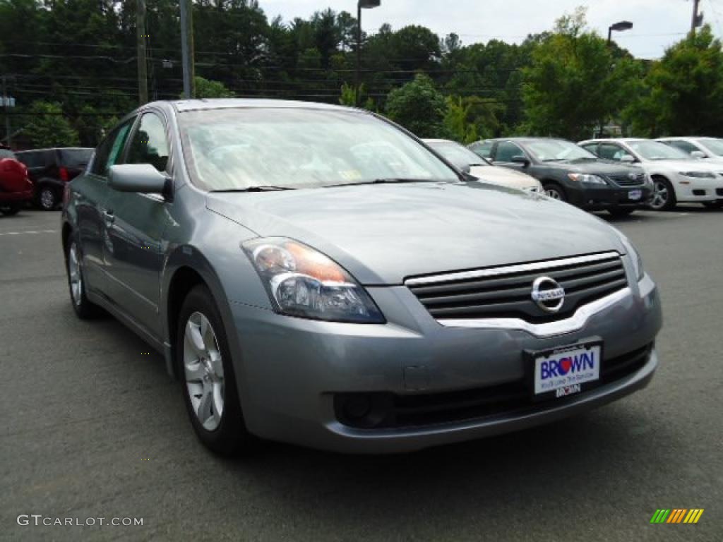 Precision Gray Metallic Nissan Altima