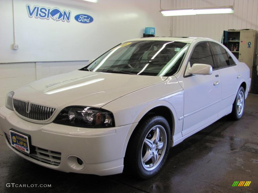 Performance White Lincoln LS