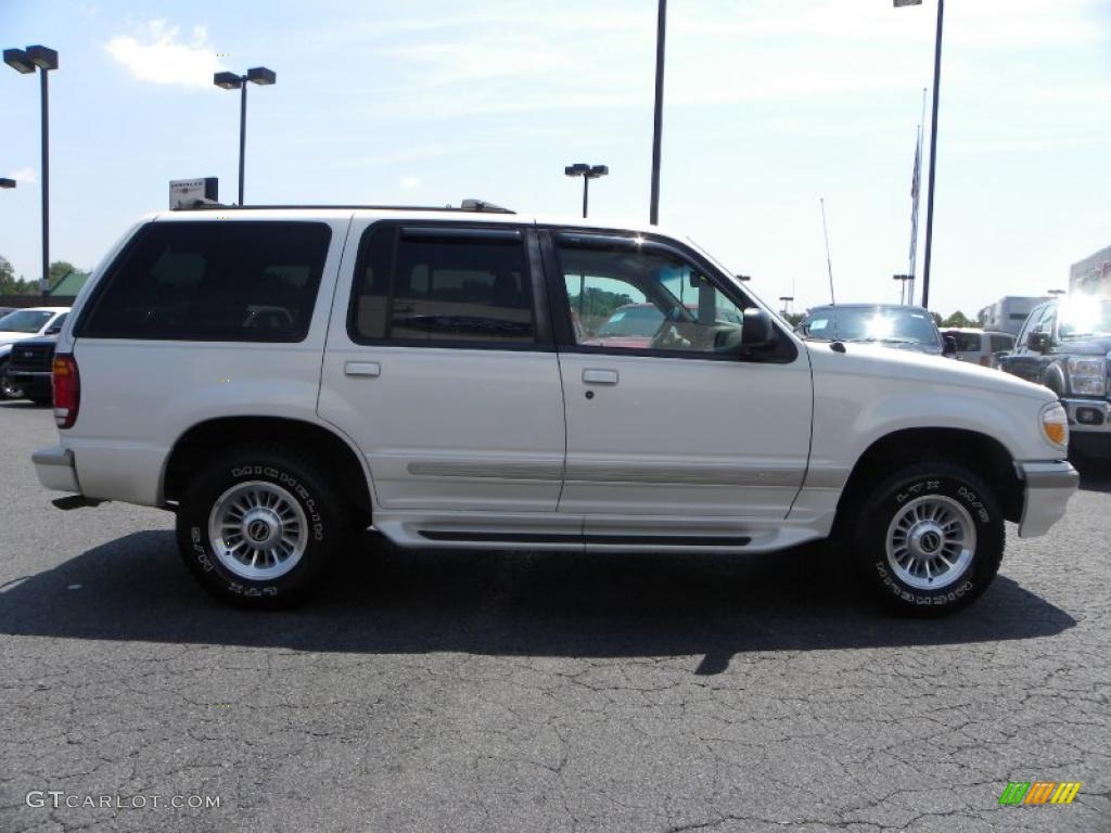 1998 Explorer Limited 4x4 - Oxford White / Medium Prairie Tan photo #2