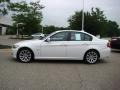 2010 Alpine White BMW 3 Series 328i xDrive Sedan  photo #2