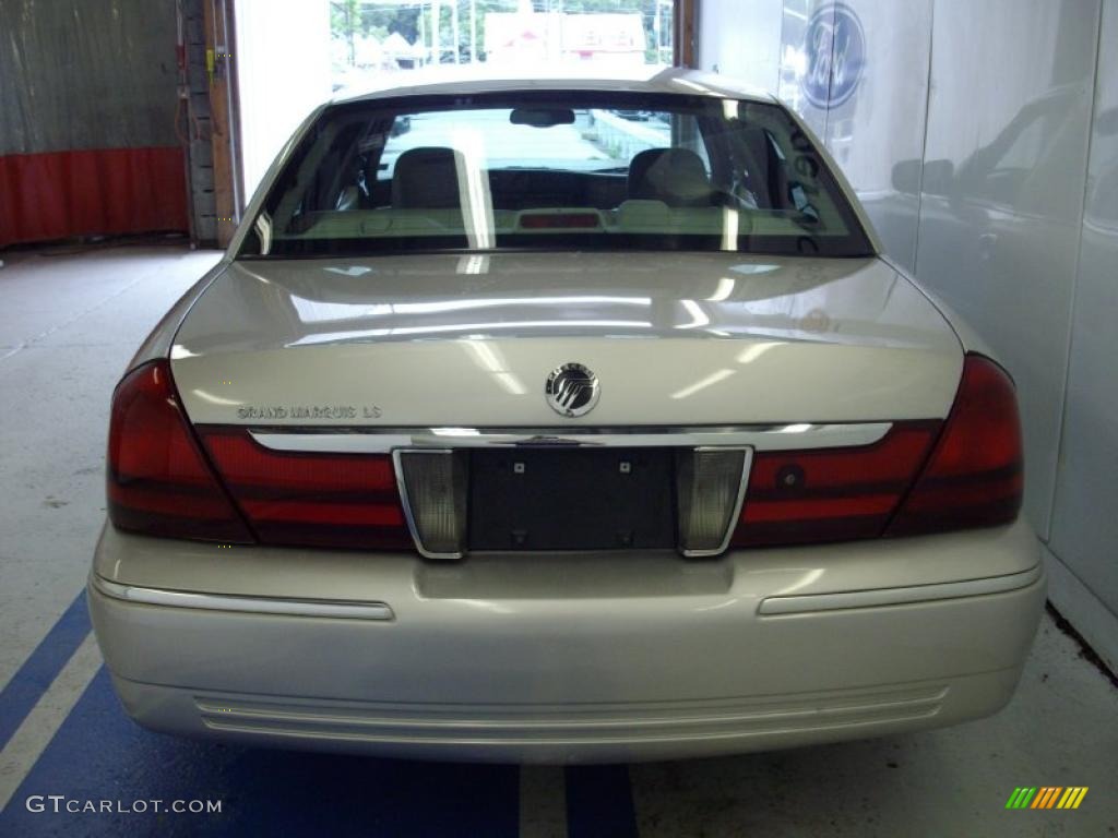 2004 Grand Marquis LS - Silver Birch Metallic / Light Flint photo #5