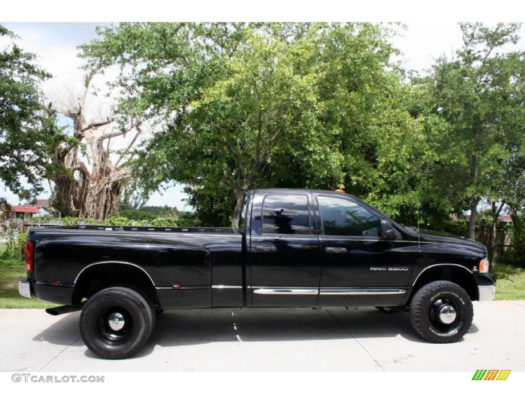 2005 Ram 3500 Laramie Quad Cab 4x4 Dually - Black / Dark Slate Gray photo #12
