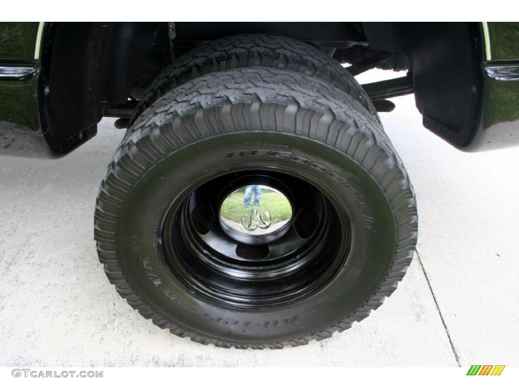 2005 Ram 3500 Laramie Quad Cab 4x4 Dually - Black / Dark Slate Gray photo #29