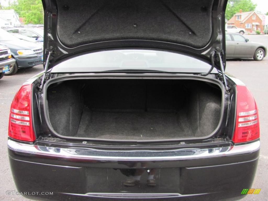 2007 Chrysler 300 C SRT Design Trunk Photo #31443084