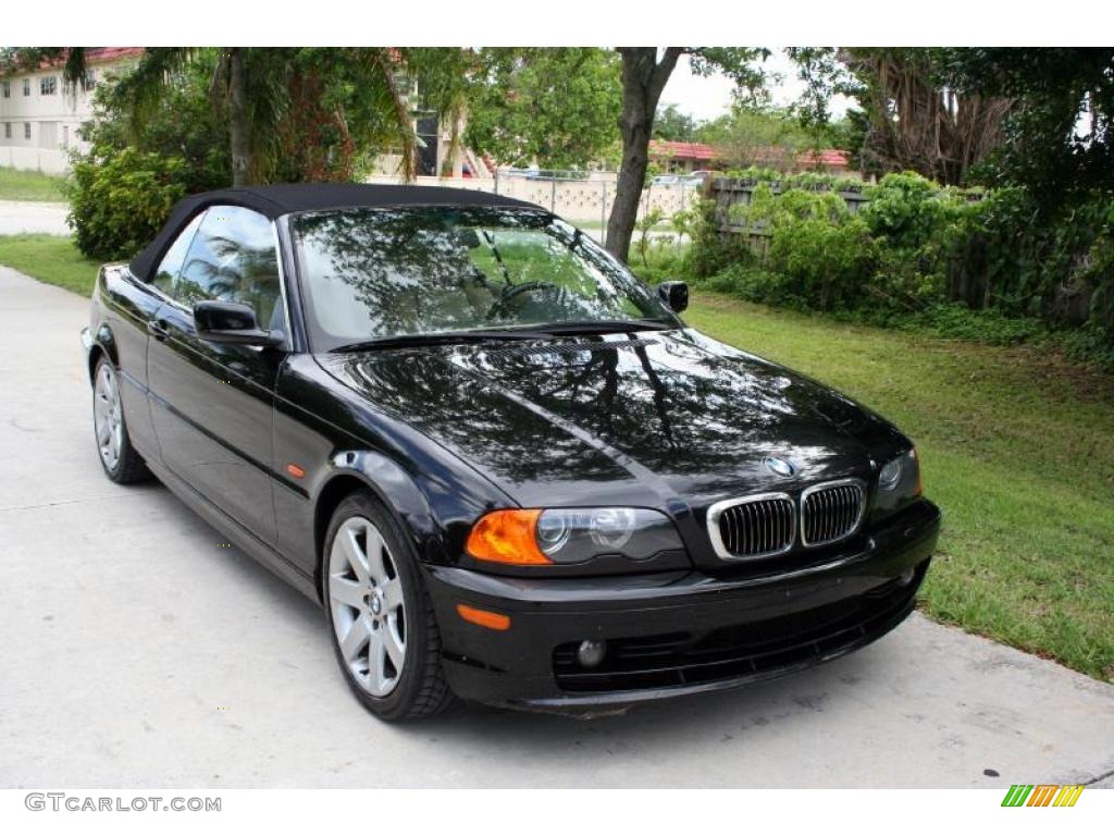 2001 3 Series 325i Convertible - Jet Black / Sand photo #12