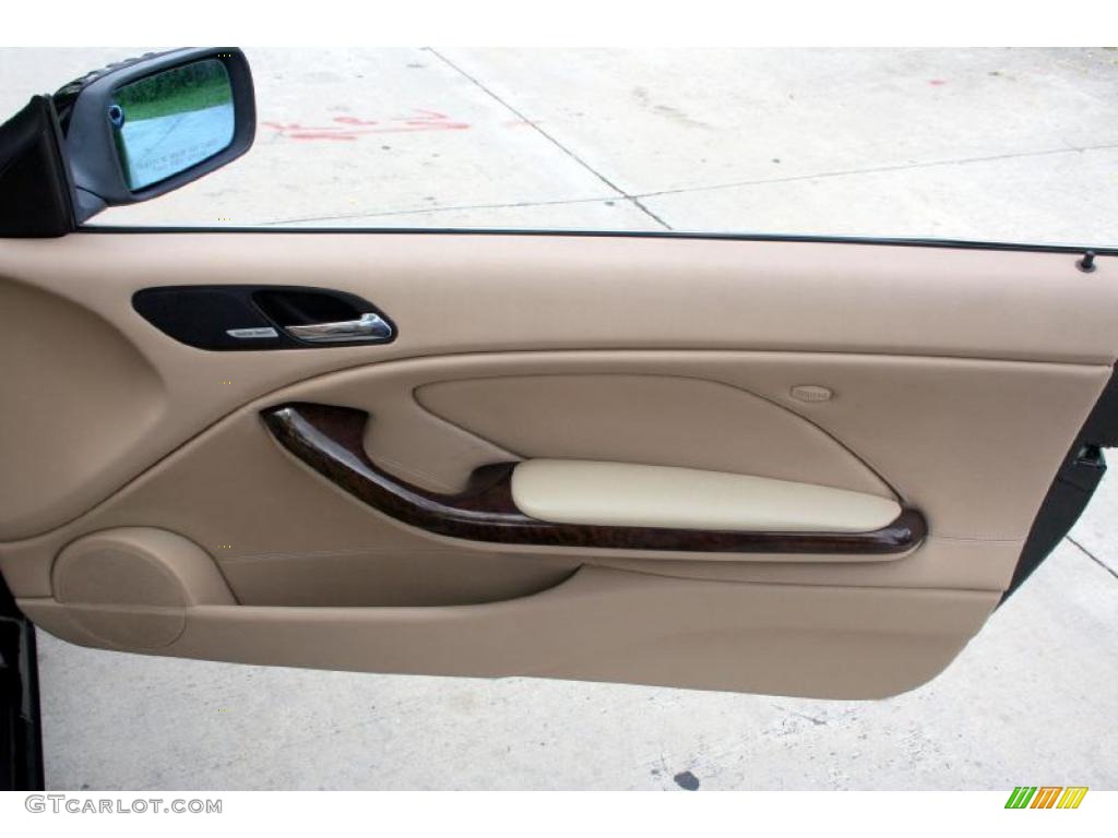 2001 3 Series 325i Convertible - Jet Black / Sand photo #36