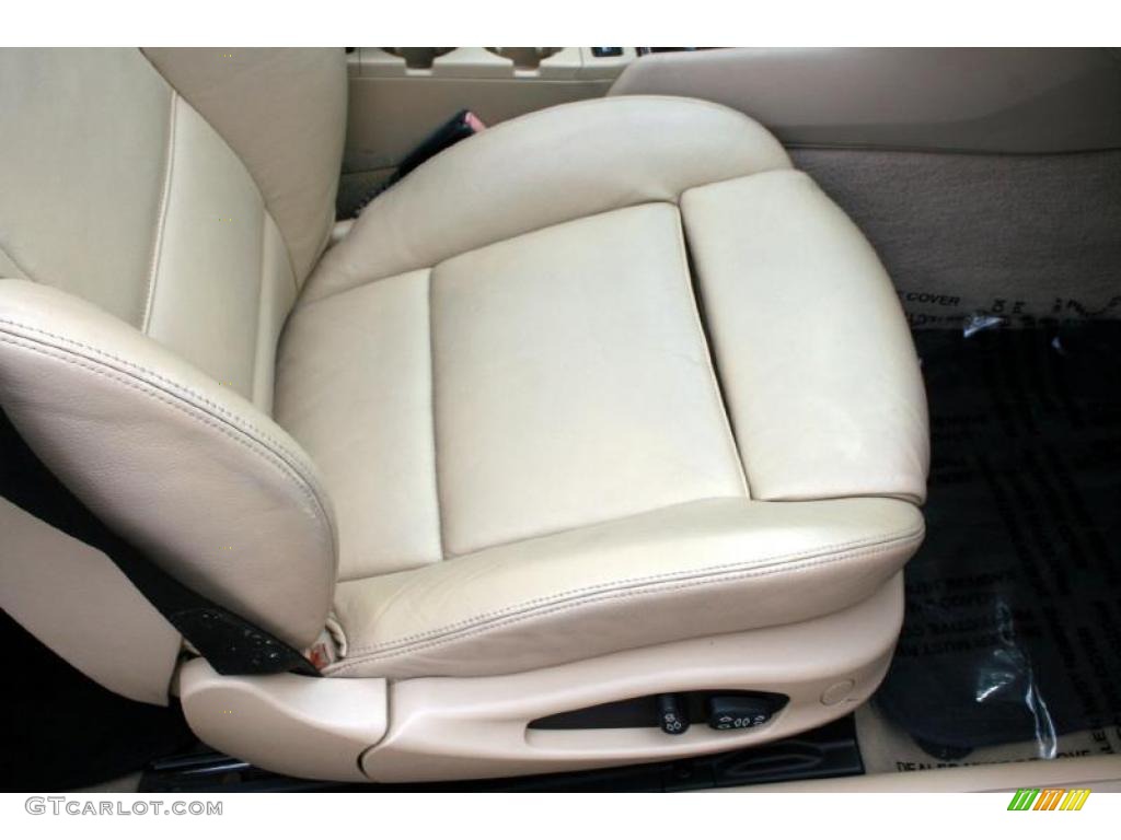 2001 3 Series 325i Convertible - Jet Black / Sand photo #40