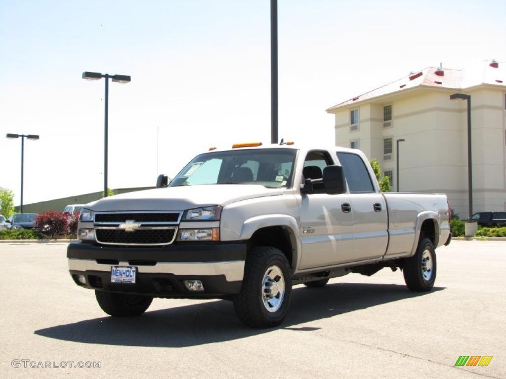 2006 Silverado 3500 LS Crew Cab 4x4 - Silver Birch Metallic / Medium Gray photo #8