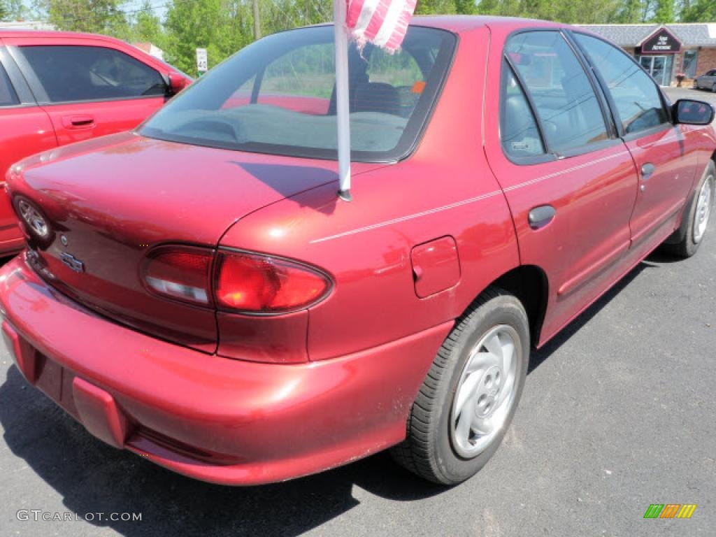 1999 Cavalier Sedan - Cayenne Red Metallic / Medium Gray photo #3