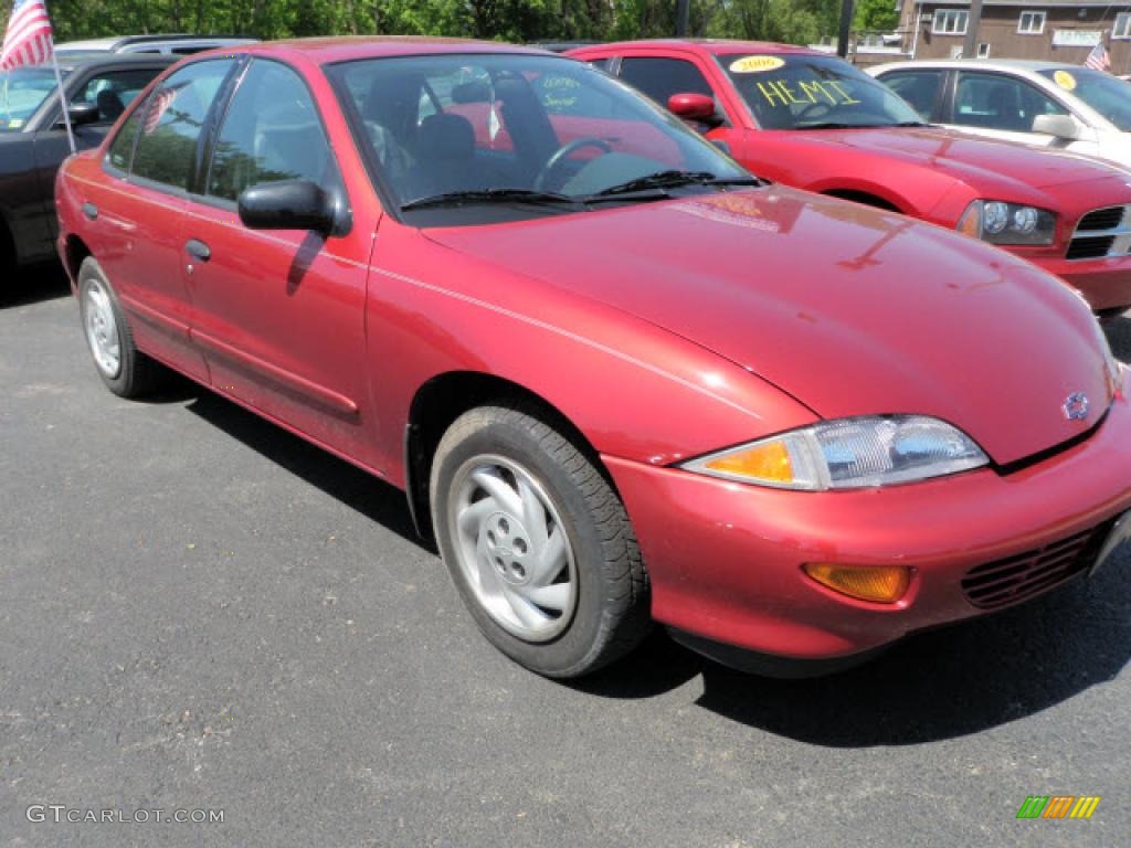 1999 Cavalier Sedan - Cayenne Red Metallic / Medium Gray photo #4