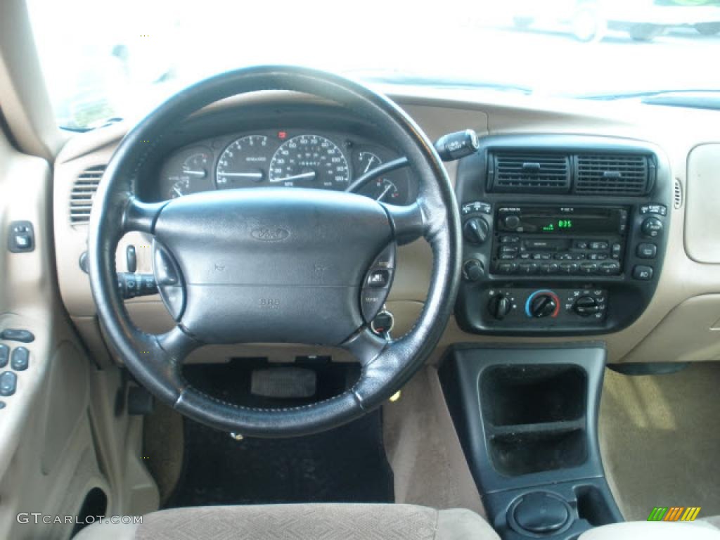 2001 Explorer XLT 4x4 - Toreador Red Metallic / Medium Prairie Tan photo #4