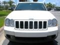 Stone White - Grand Cherokee Laredo Photo No. 3