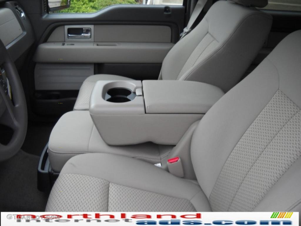 2010 F150 XLT SuperCrew 4x4 - Dark Blue Pearl Metallic / Medium Stone photo #11