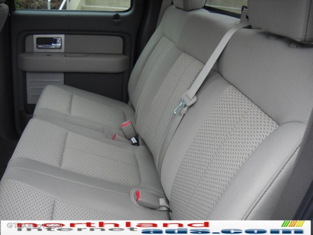 2010 F150 XLT SuperCrew 4x4 - Dark Blue Pearl Metallic / Medium Stone photo #15