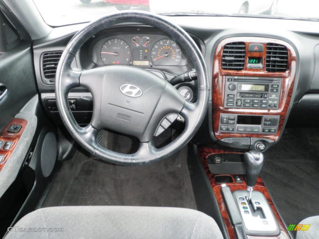 2005 Sonata GLS V6 - Bright Silver / Black photo #6