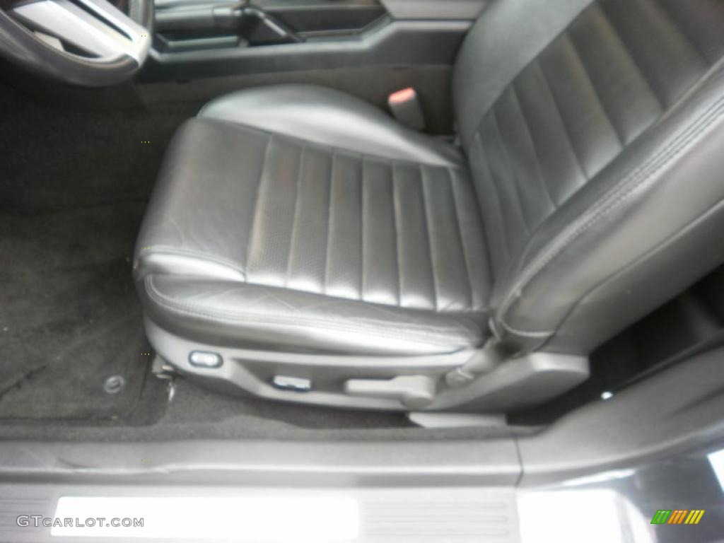 2007 Mustang GT Premium Coupe - Alloy Metallic / Dark Charcoal photo #17