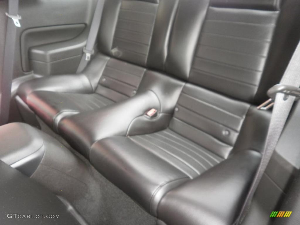 2007 Mustang GT Premium Coupe - Alloy Metallic / Dark Charcoal photo #18