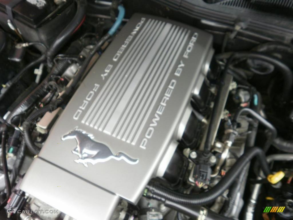 2007 Mustang GT Premium Coupe - Alloy Metallic / Dark Charcoal photo #30