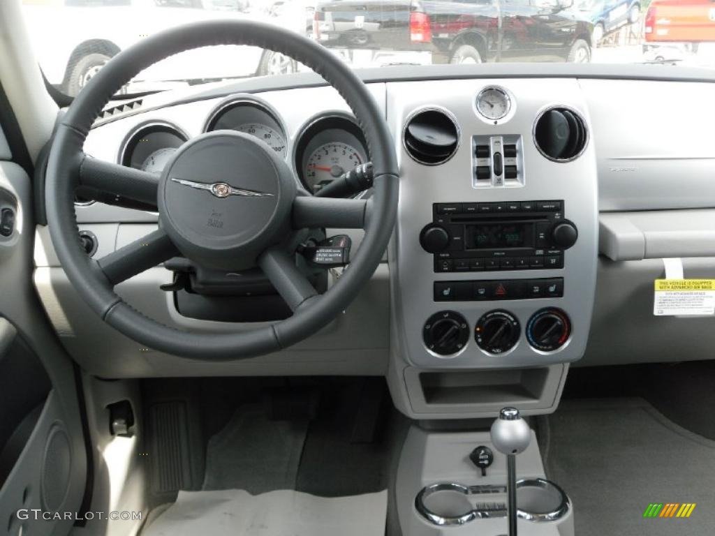 2010 PT Cruiser Classic - Deep Water Blue Pearl / Pastel Slate Gray photo #13