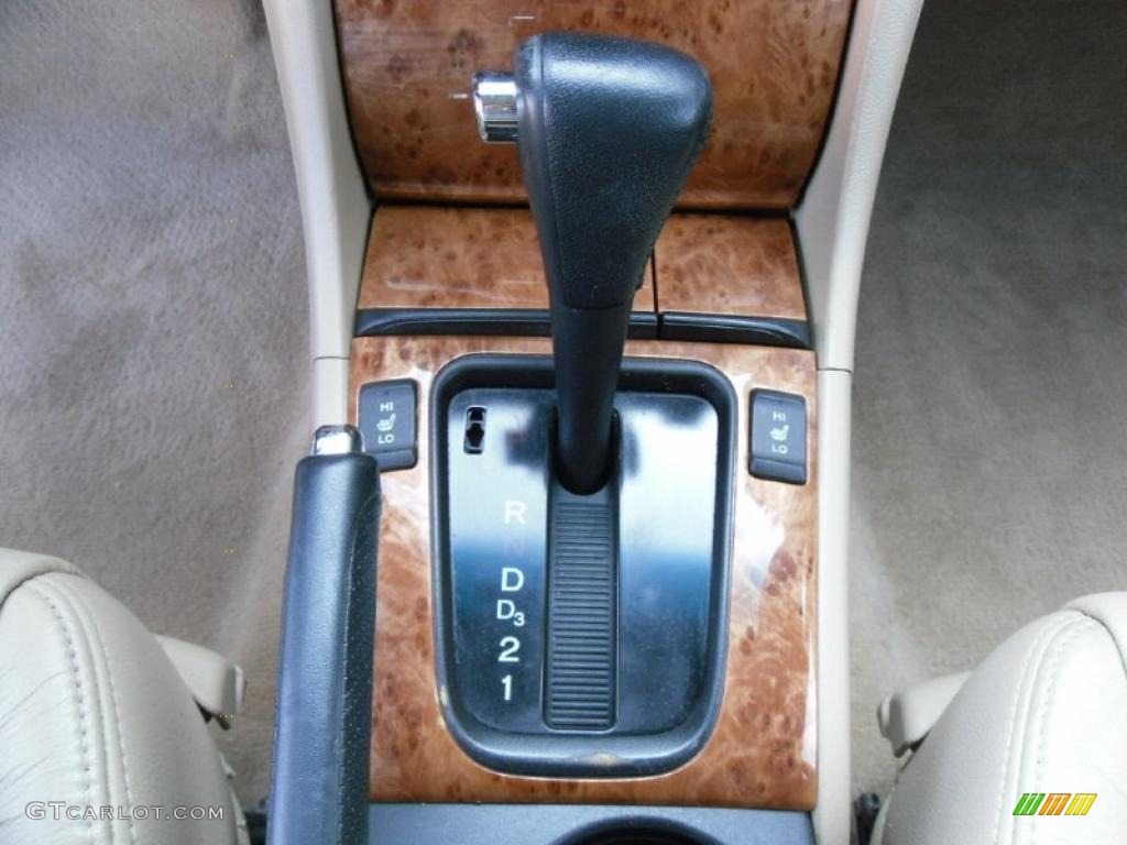 2003 Accord EX V6 Sedan - Taffeta White / Ivory photo #10