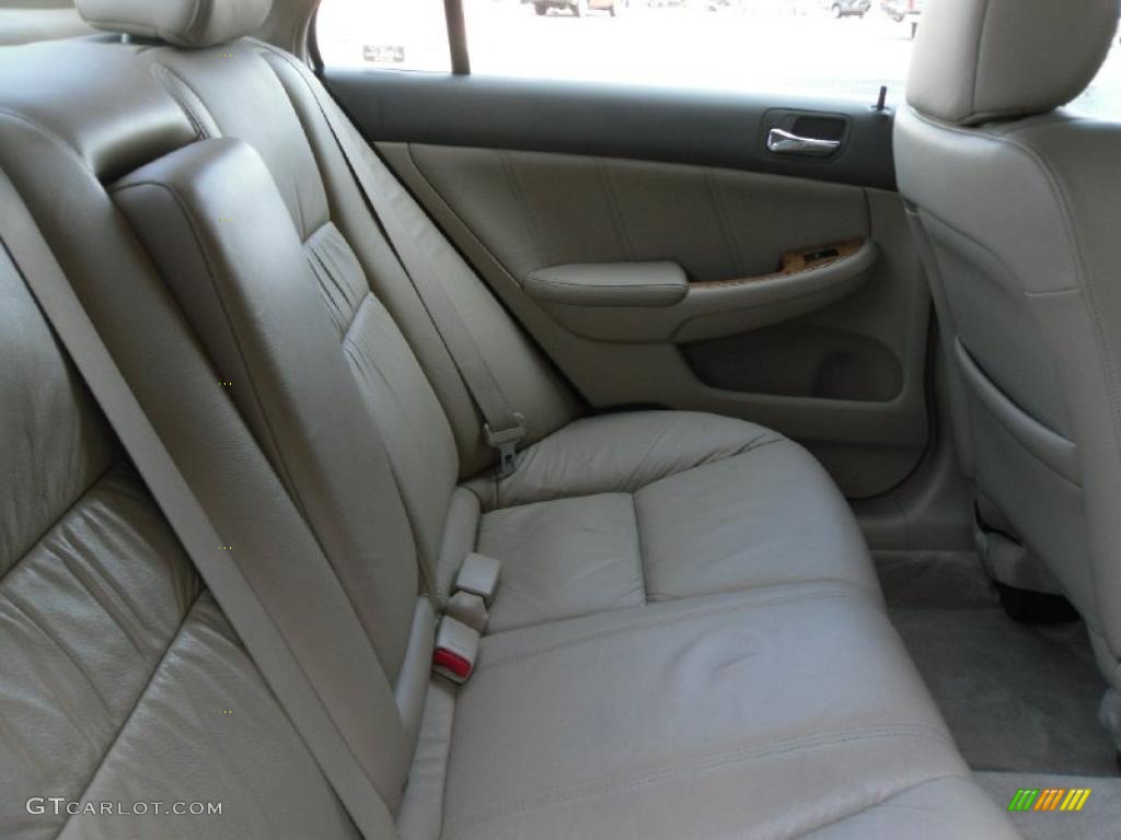 2003 Accord EX V6 Sedan - Taffeta White / Ivory photo #18