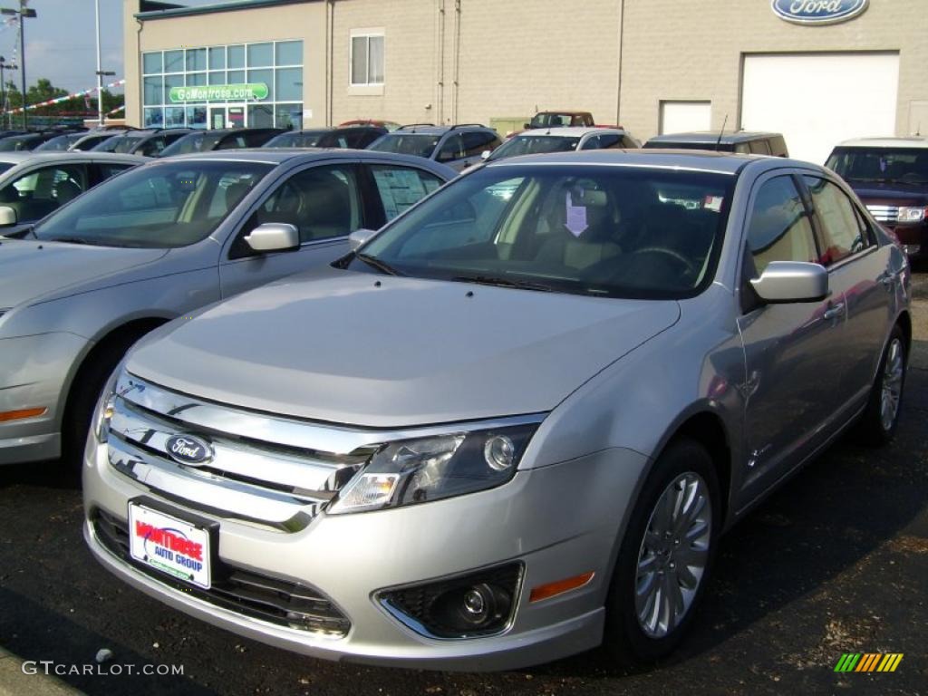 Brilliant Silver Metallic Ford Fusion