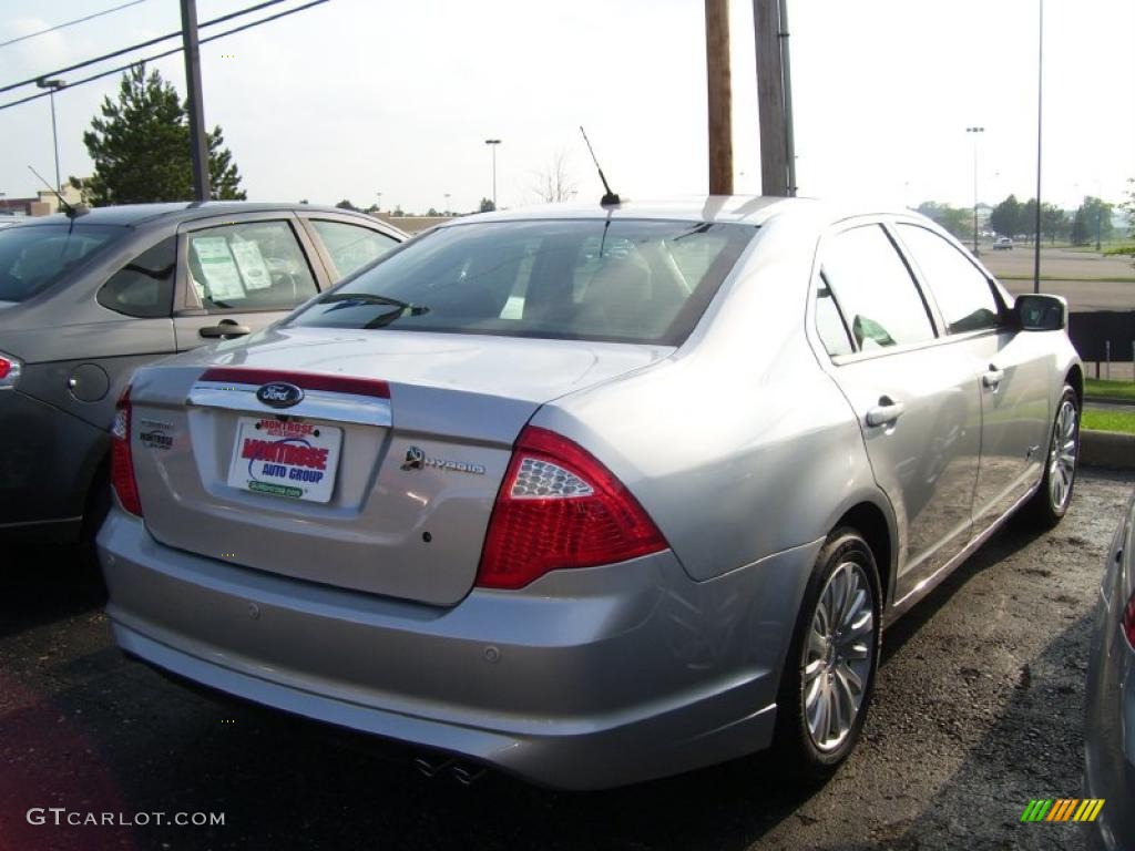 2010 Fusion Hybrid - Brilliant Silver Metallic / Charcoal Black photo #6