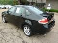 Black - Focus SE Sedan Photo No. 2