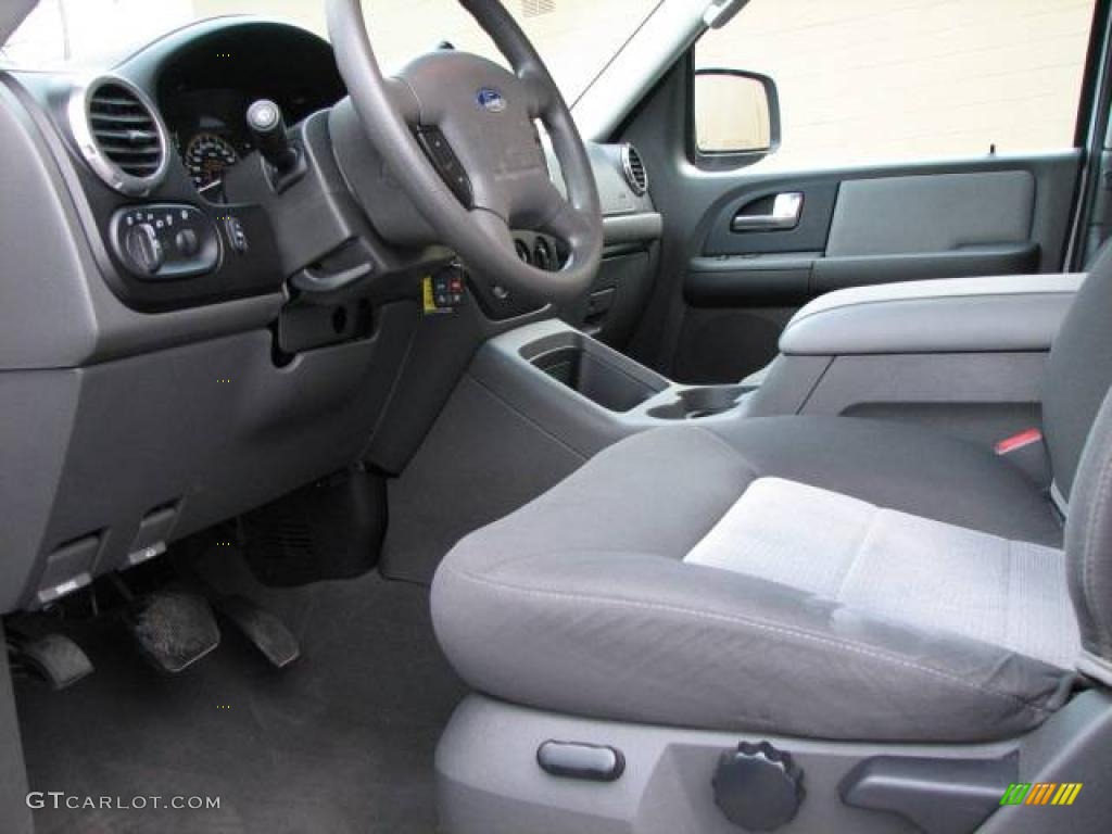 2003 Expedition XLT 4x4 - Oxford White / Flint Grey photo #7