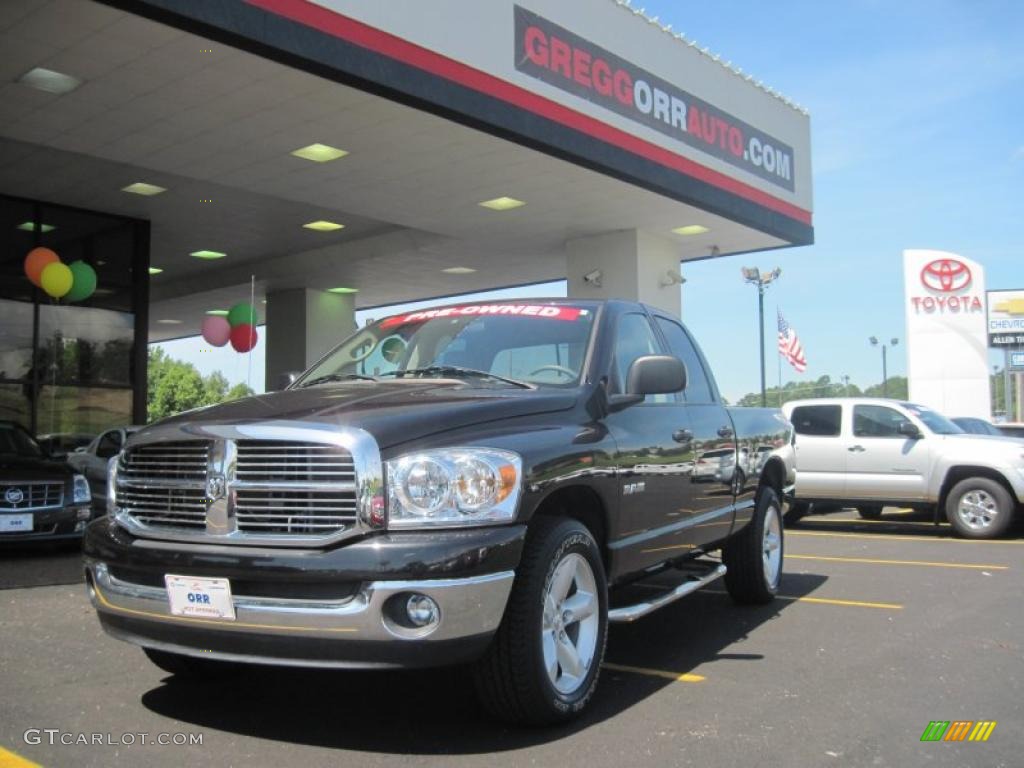 Brilliant Black Crystal Pearl Dodge Ram 1500