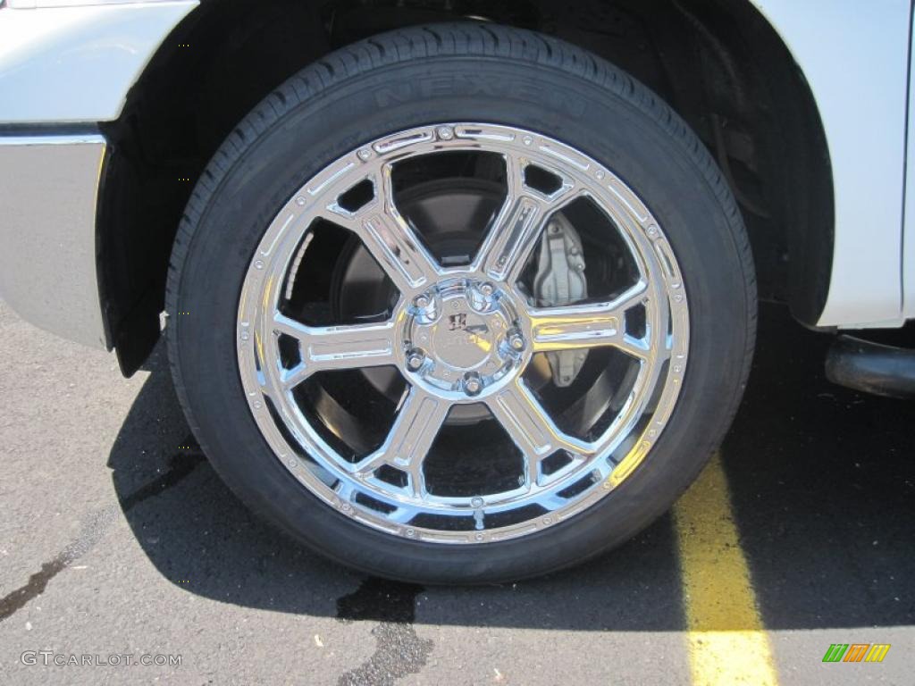 2008 Tundra SR5 Double Cab - Super White / Graphite Gray photo #13