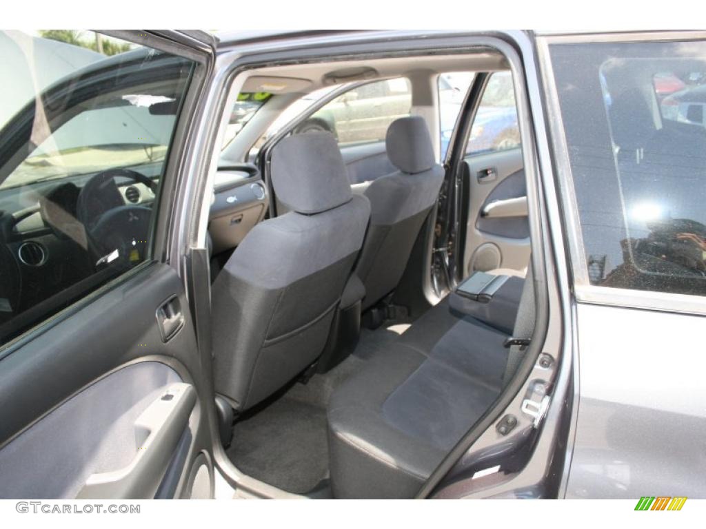 2005 Outlander LS - Graphite Gray / Charcoal photo #12