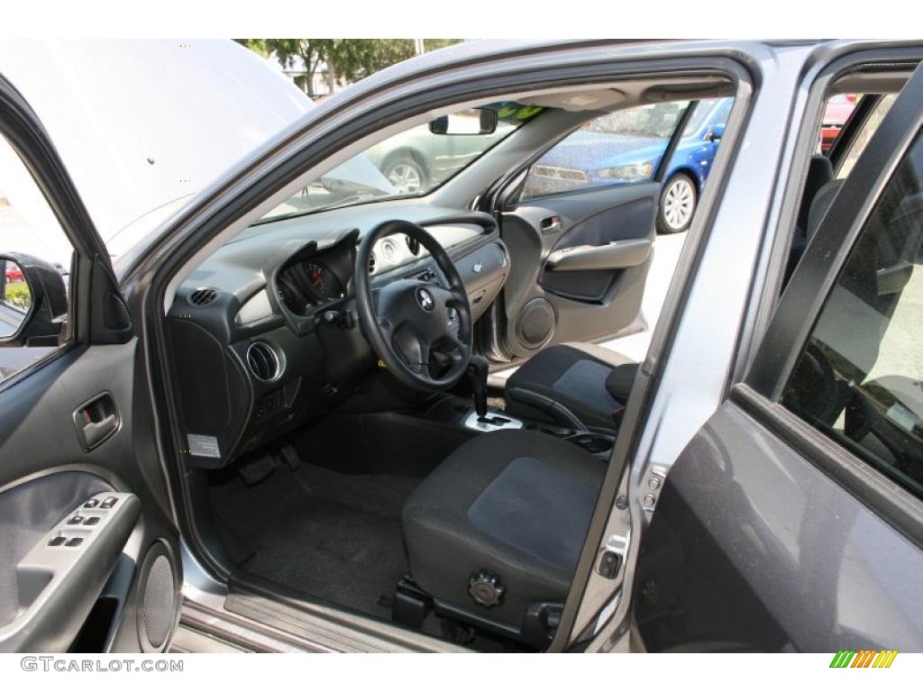 2005 Outlander LS - Graphite Gray / Charcoal photo #13