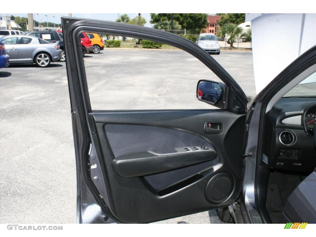 2005 Outlander LS - Graphite Gray / Charcoal photo #25