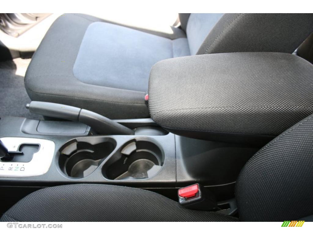 2005 Outlander LS - Graphite Gray / Charcoal photo #40