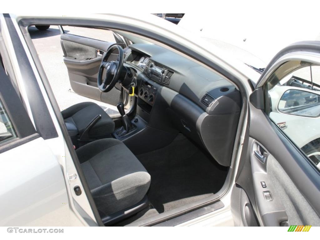 2004 Toyota Corolla S interior Photo #31476189