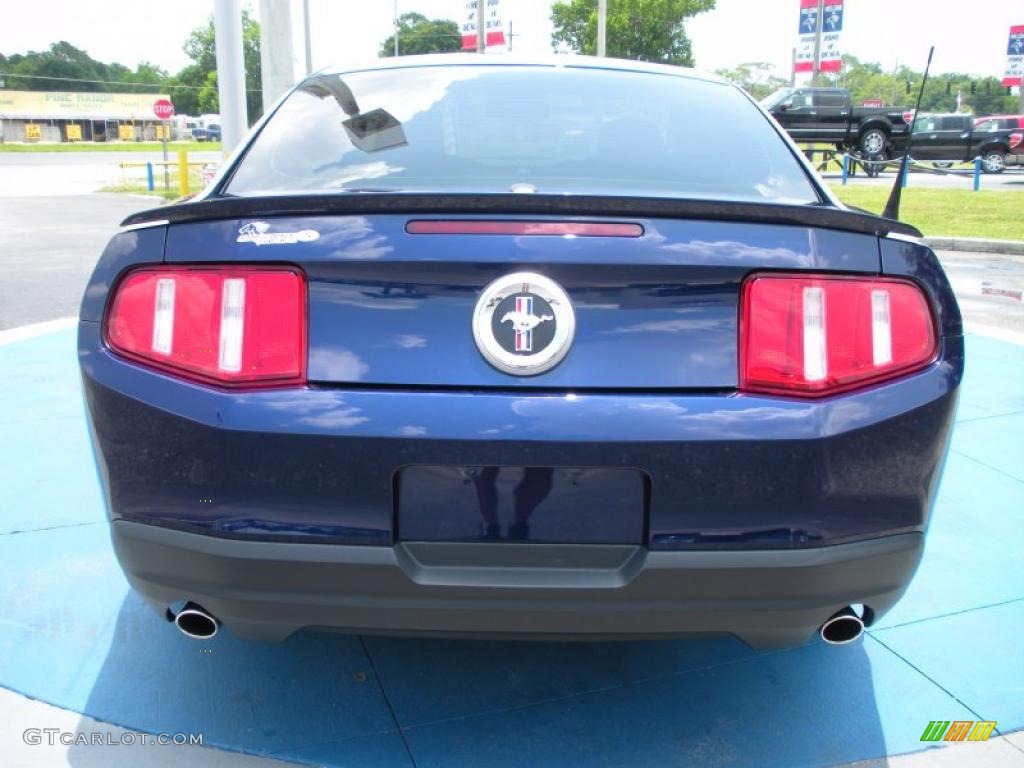 2010 Mustang V6 Premium Coupe - Kona Blue Metallic / Charcoal Black photo #4