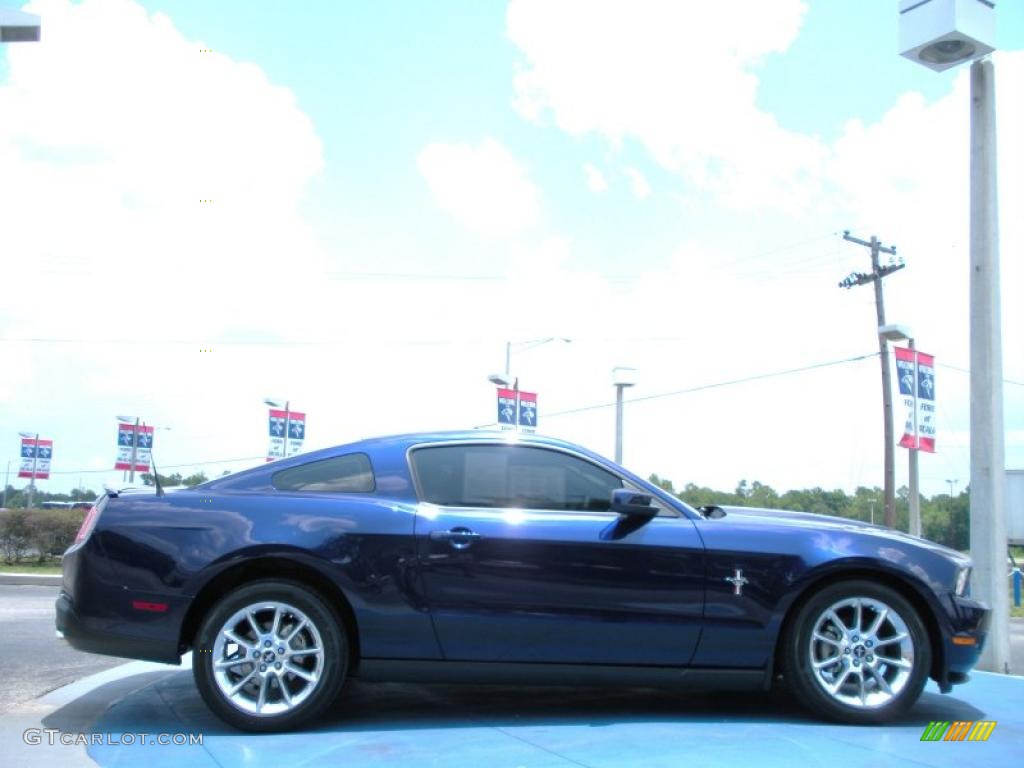 2010 Mustang V6 Premium Coupe - Kona Blue Metallic / Charcoal Black photo #6