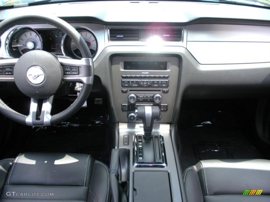 2010 Mustang V6 Premium Coupe - Kona Blue Metallic / Charcoal Black photo #16